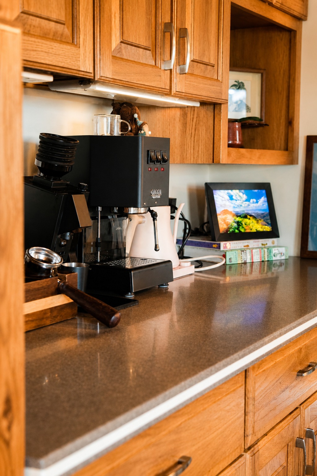 Coffee and espresso bar
