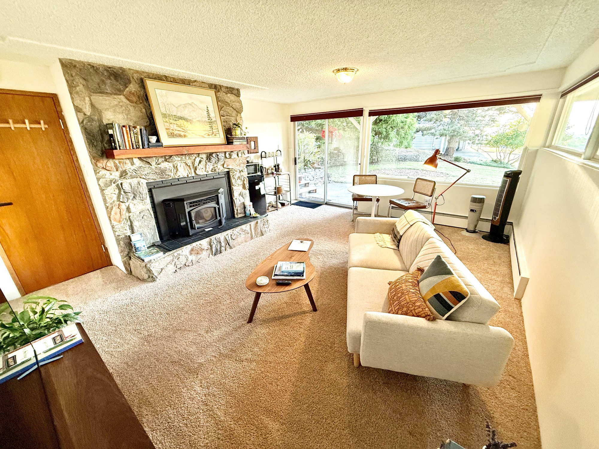 Living room, view to backyard